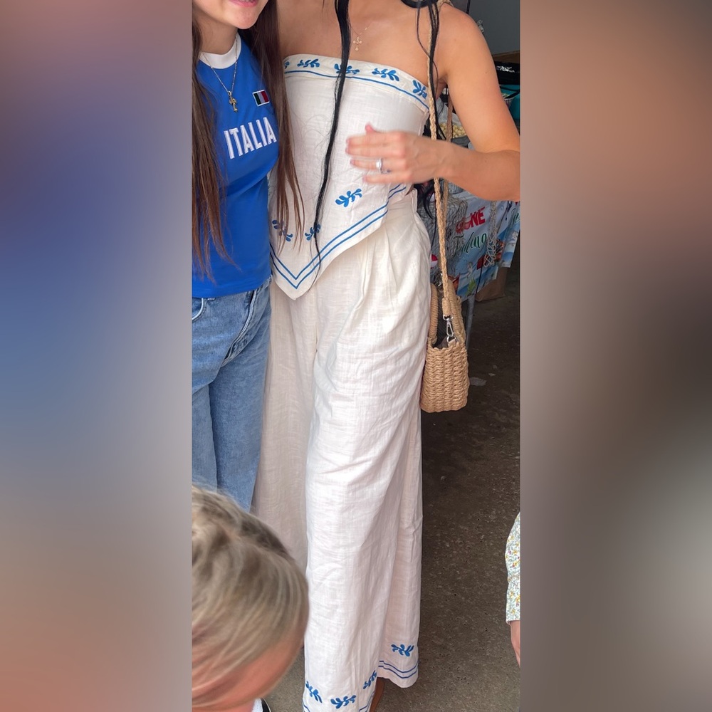 Selfie Leslie White and Blue Jumpsuit